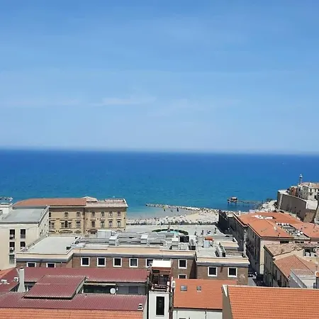 Ferienwohnung Tra Cielo E Mare Vista Panoramica Termoli Exterior foto