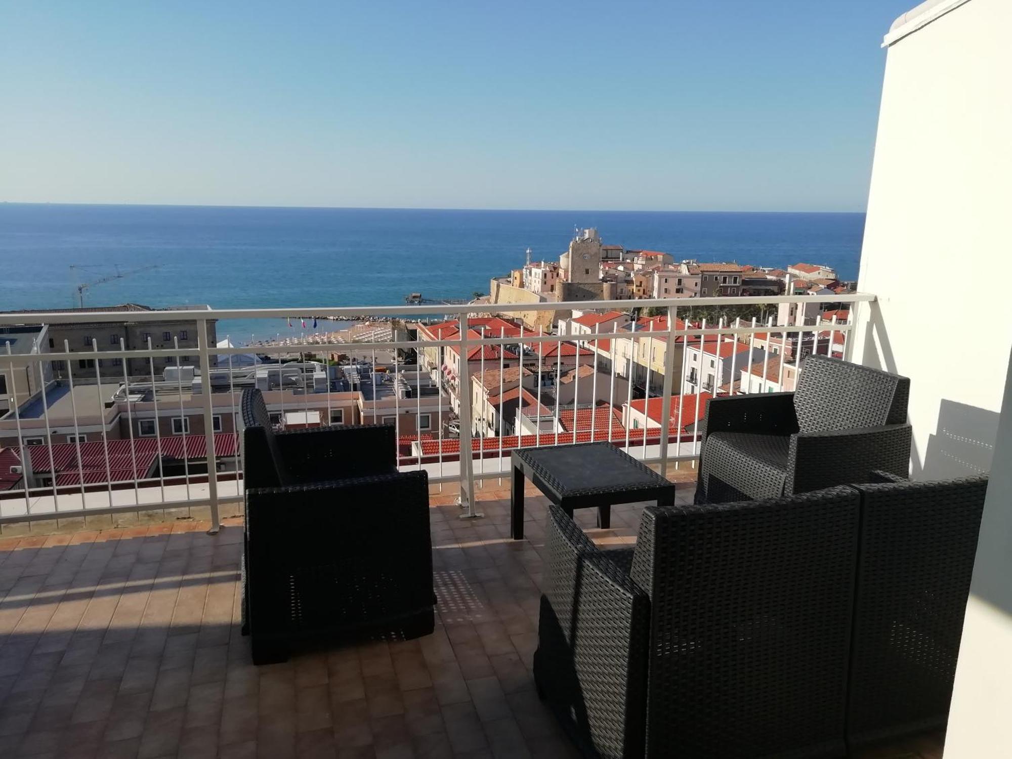 Tra Cielo E Mare Vista Panoramica